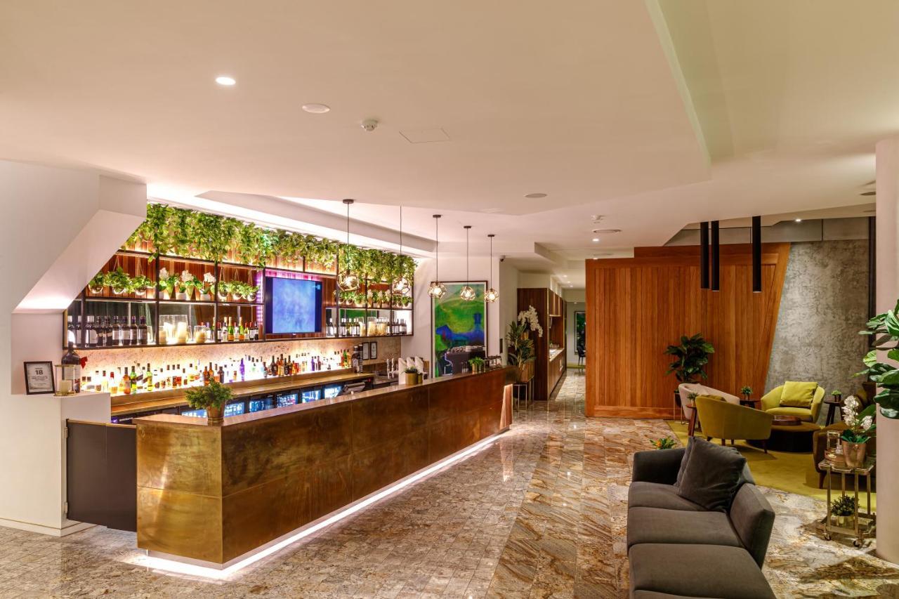 Eatons Hill Hotel Brisbane Exterior photo