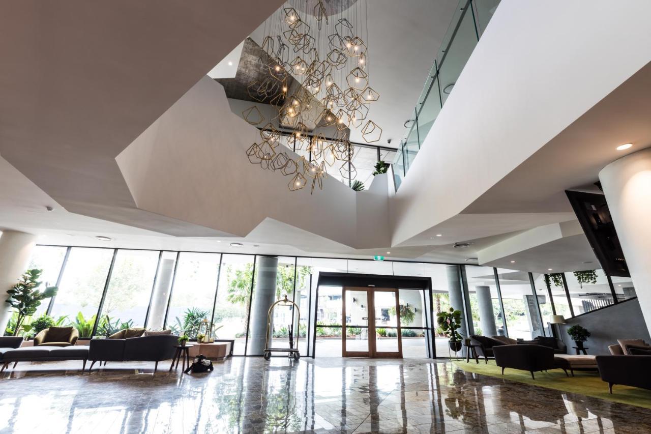 Eatons Hill Hotel Brisbane Exterior photo